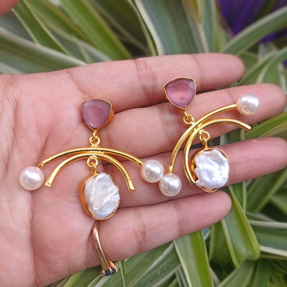 Handmade very beautiful trendy gold platted drop earrings - Picture 6 of 12